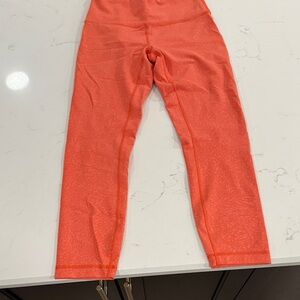 Coral lululemon capris